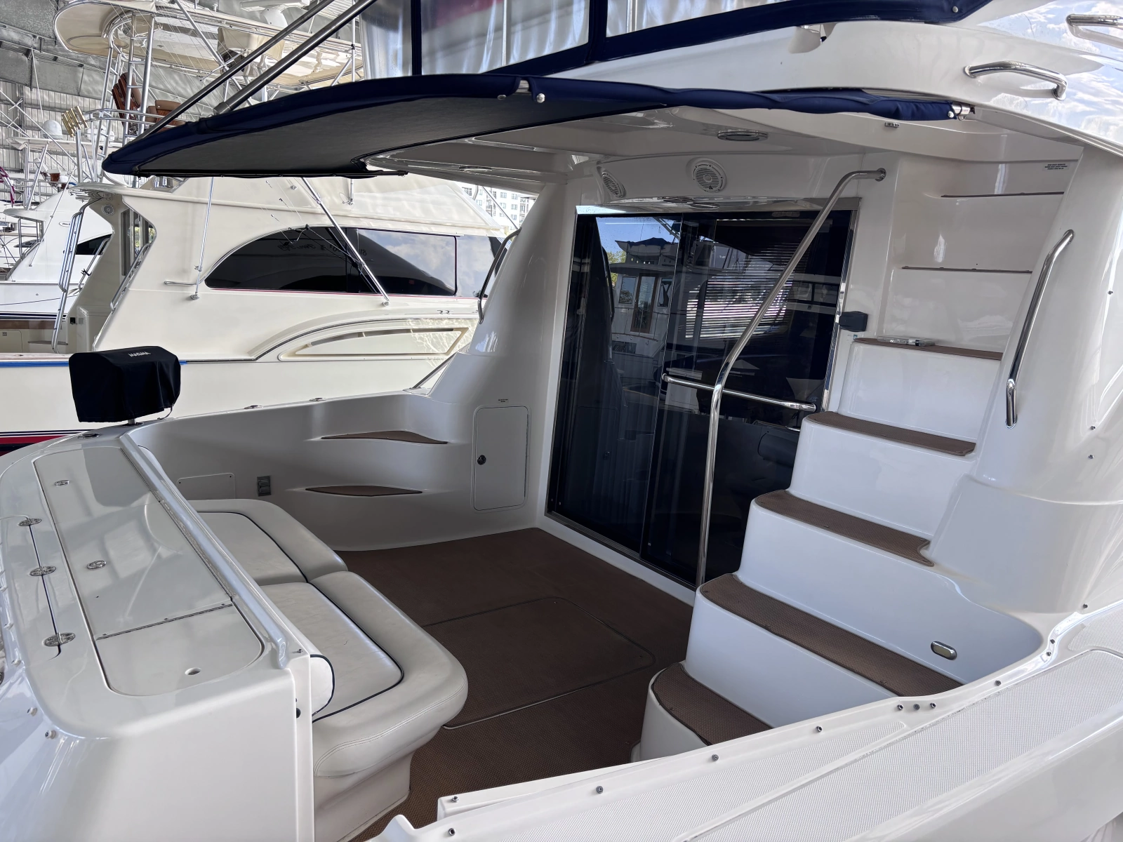 2005 Sea Ray 550 SEDAN BRIDGE