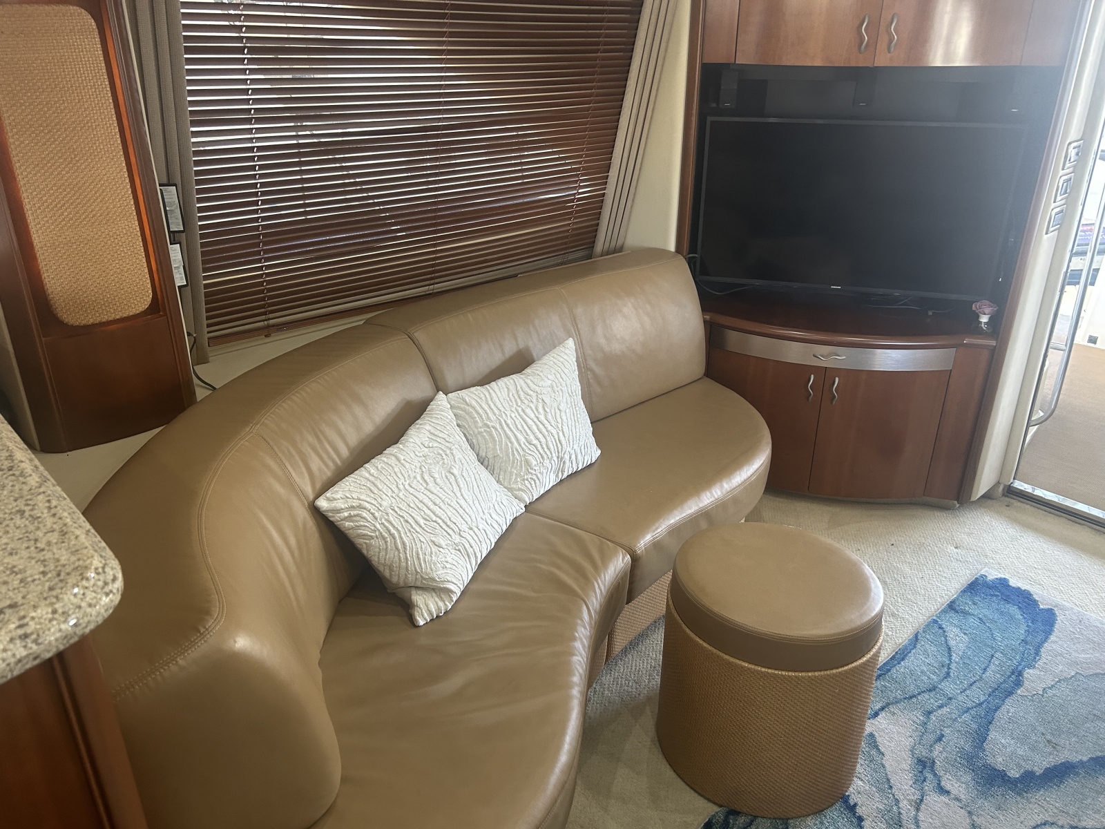 2005 Sea Ray 550 SEDAN BRIDGE
