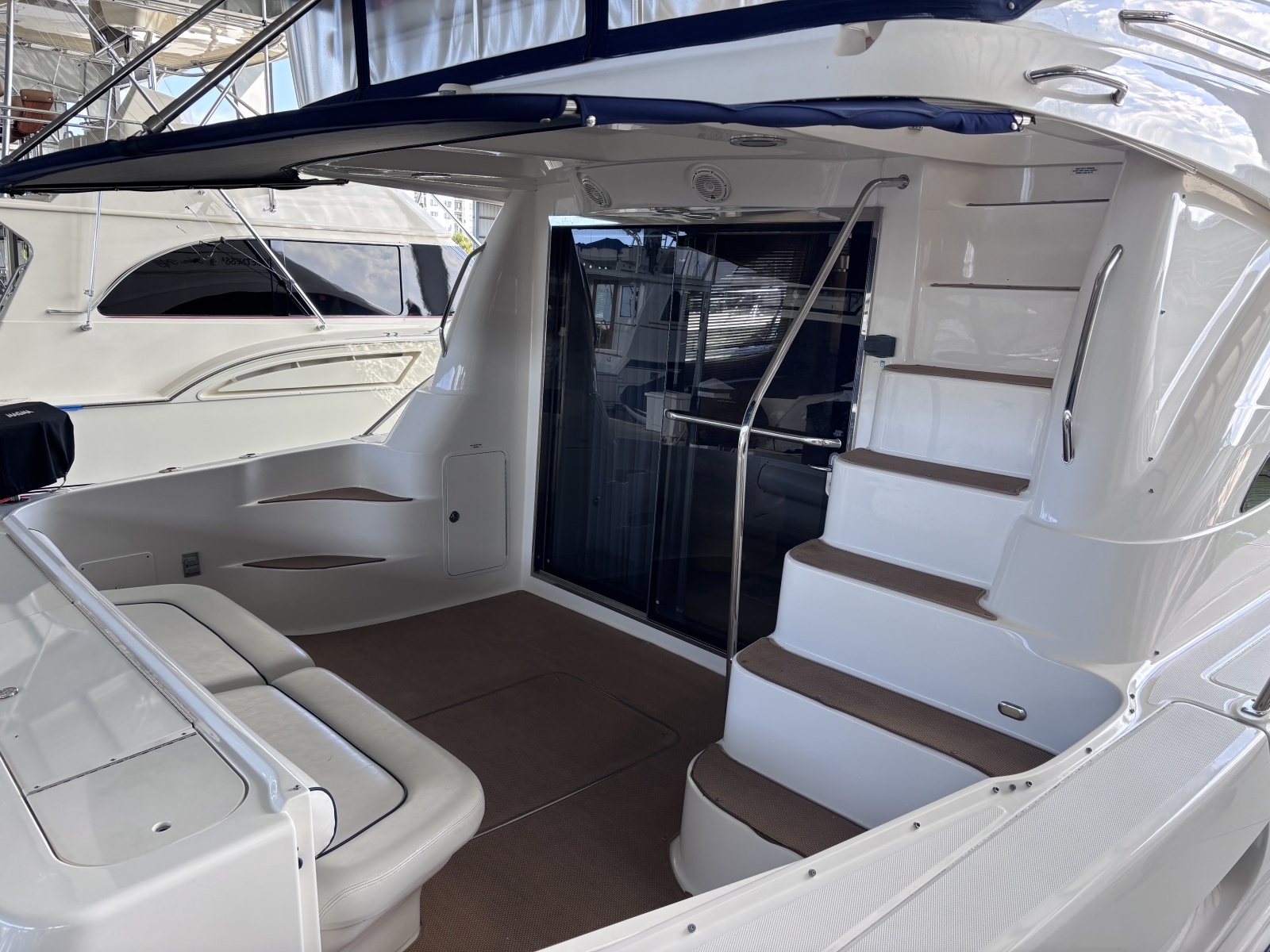 2005 Sea Ray 550 SEDAN BRIDGE