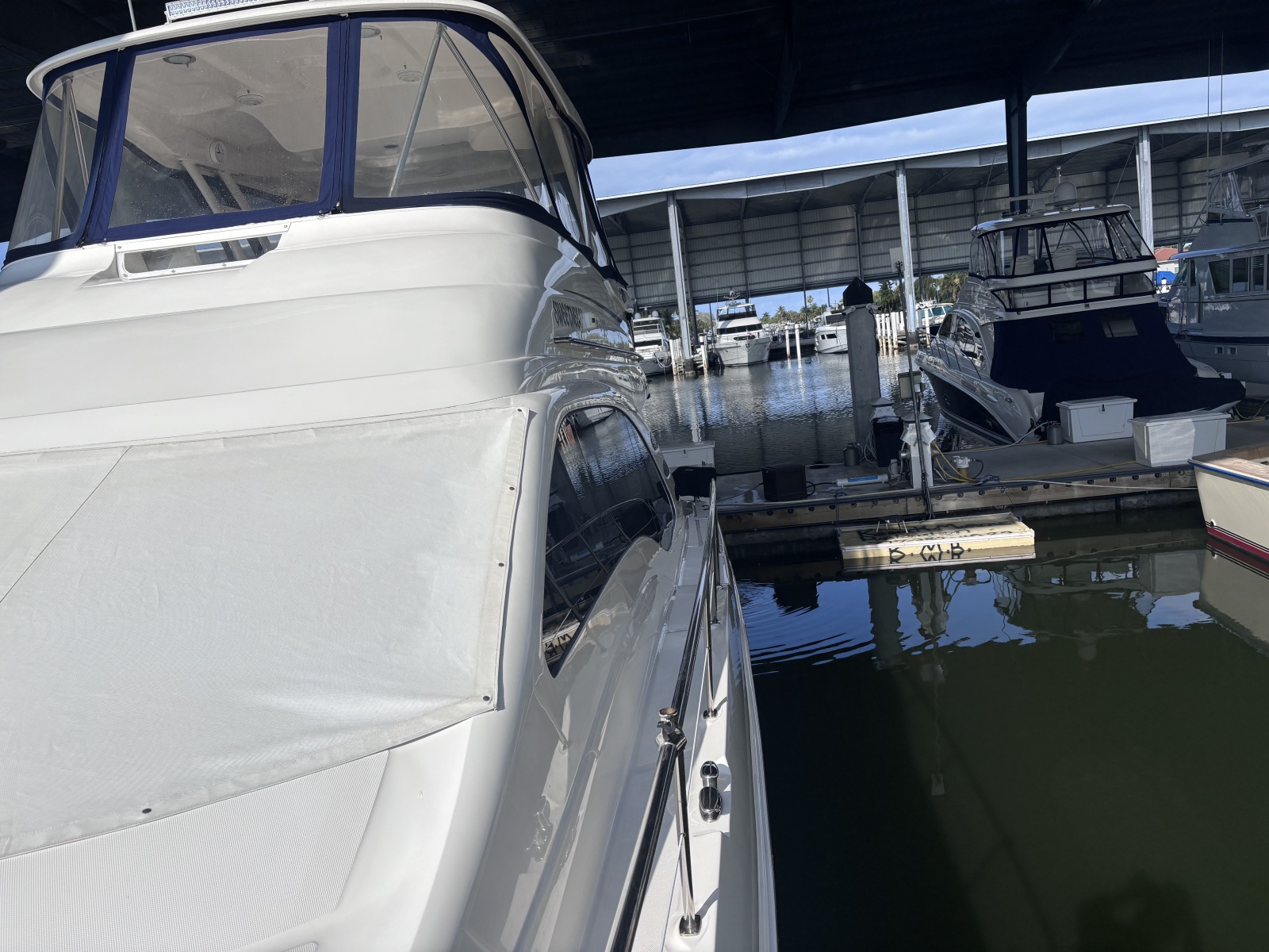 2005 Sea Ray 550 SEDAN BRIDGE