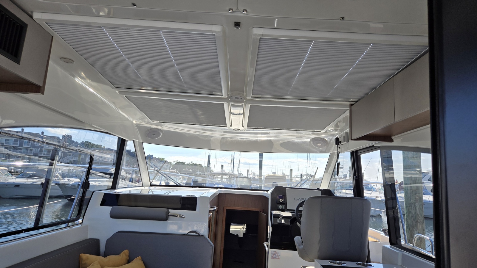 2025 Beneteau Antares 11 Coupe