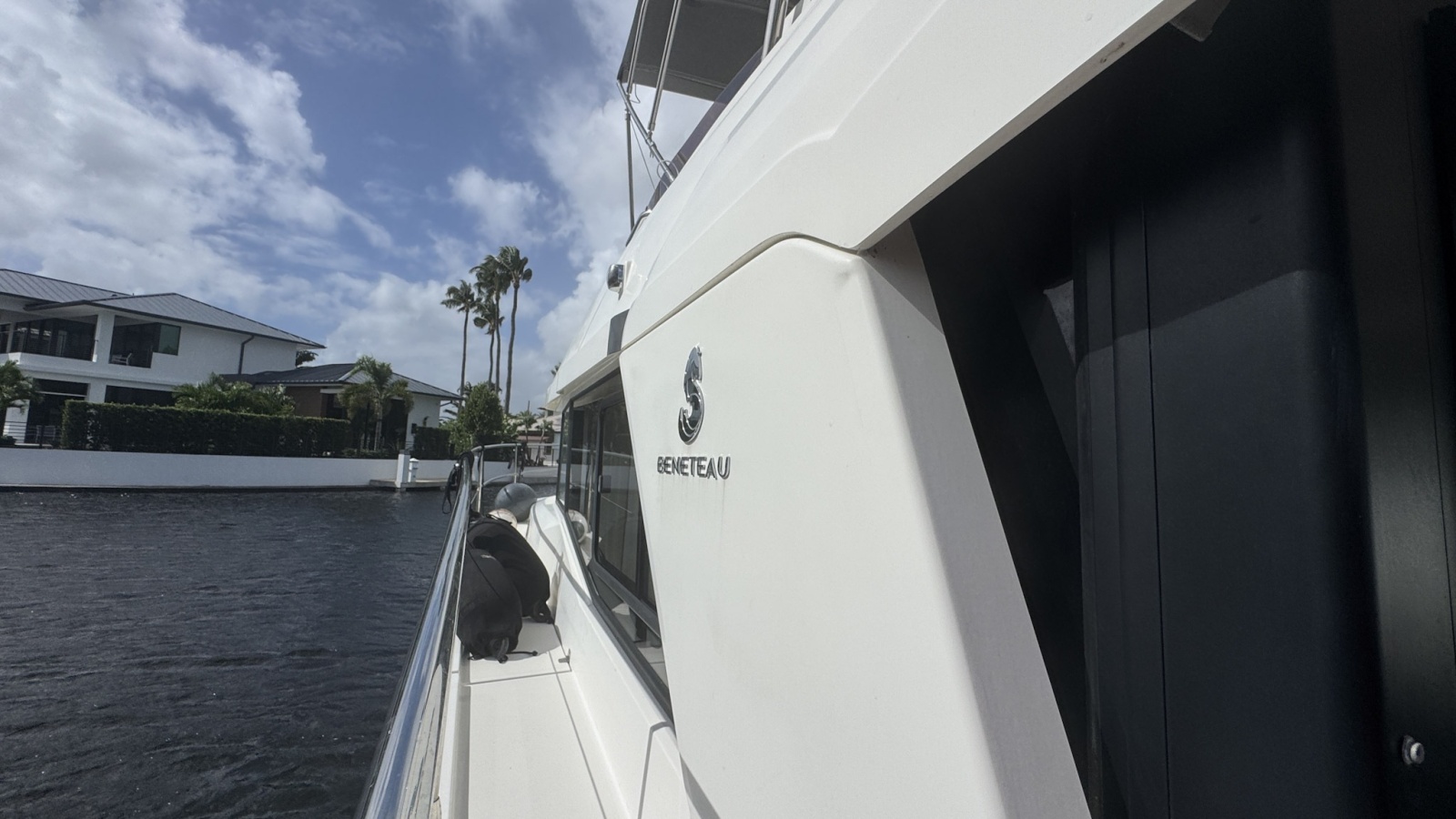 2022 Beneteau Swift Trawler 35