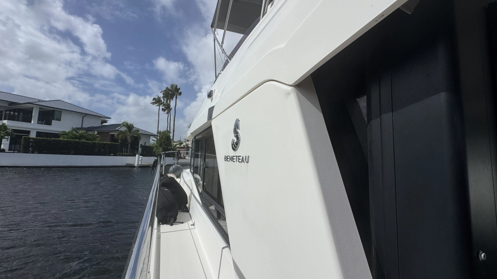 2022 Beneteau Swift Trawler 35