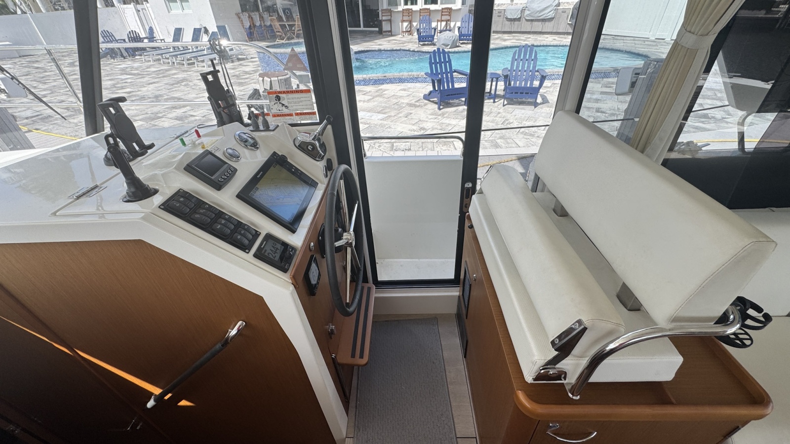 2022 Beneteau Swift Trawler 35
