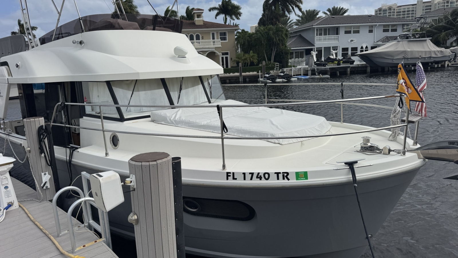 2022 Beneteau Swift Trawler 35