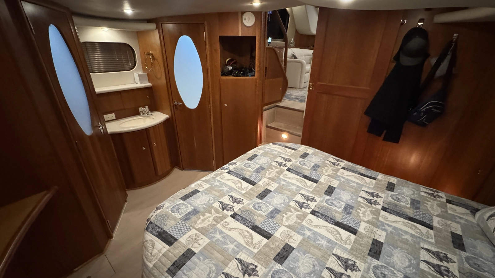 Aft Owner's Suite