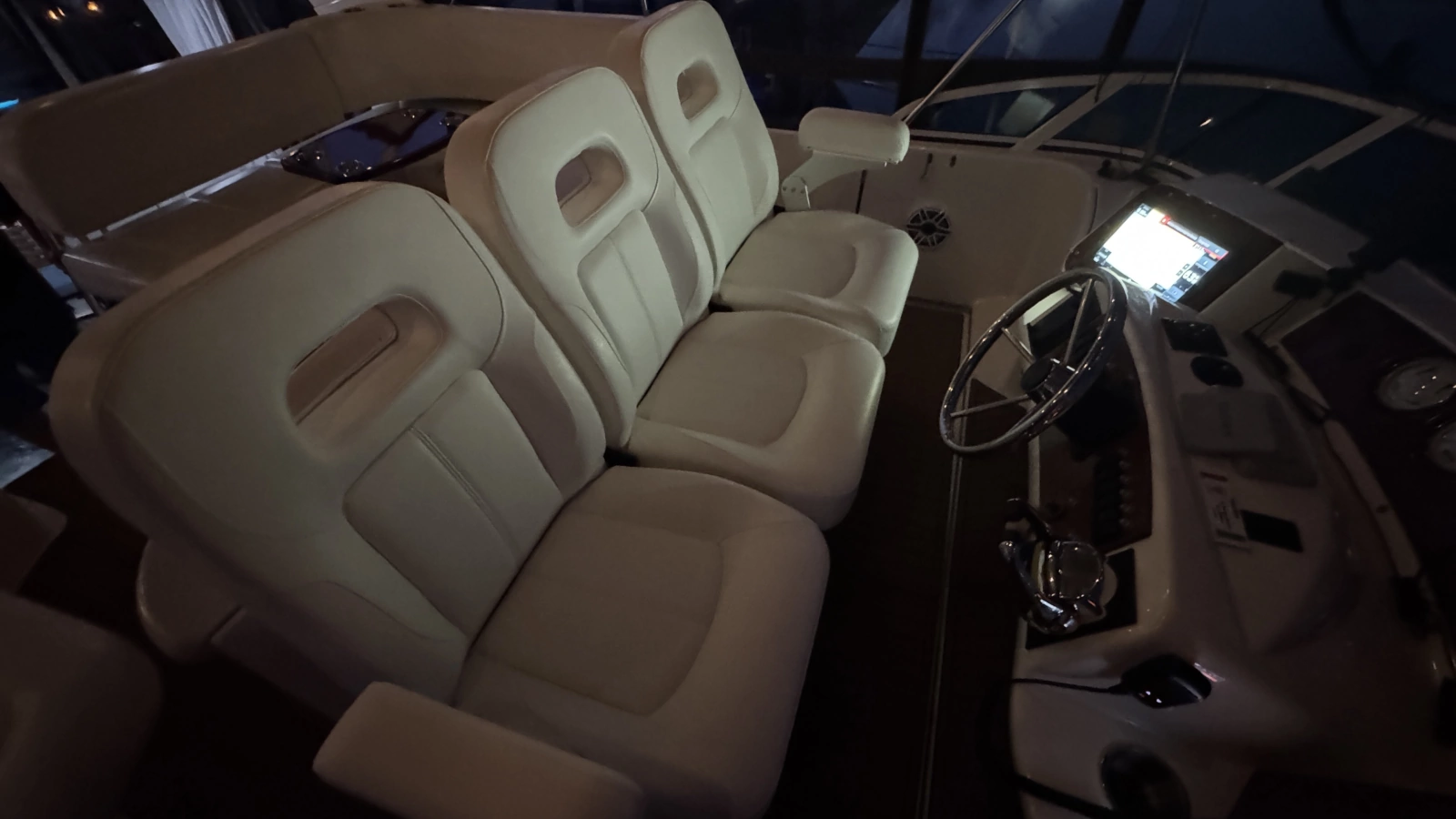 Helm Seating