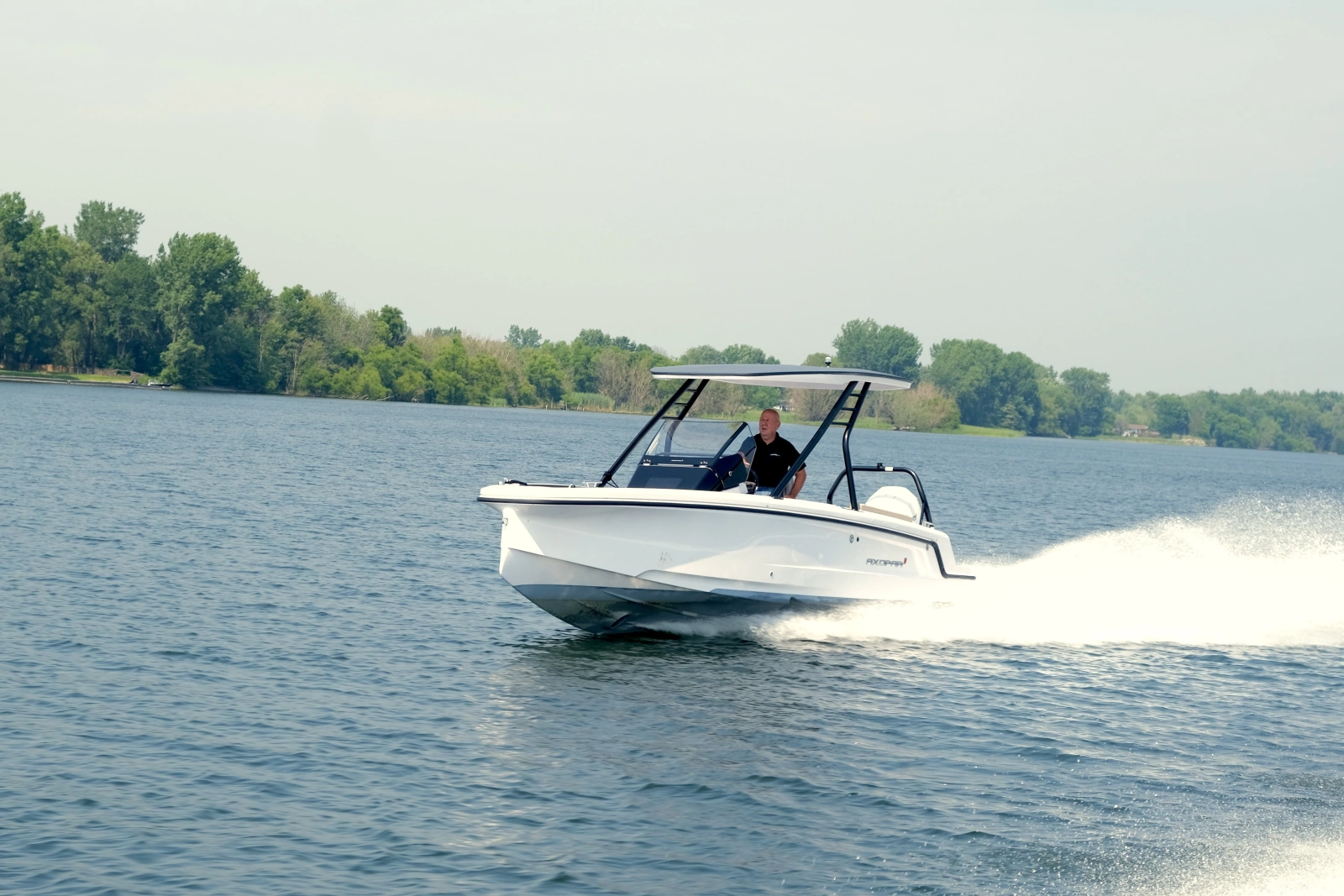 2024 Axopar 22 T-Top