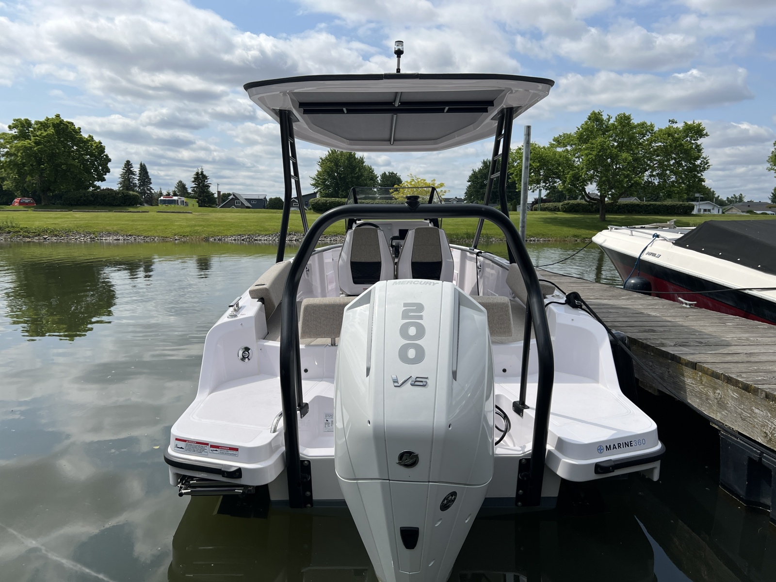 2024 Axopar 22 T-Top