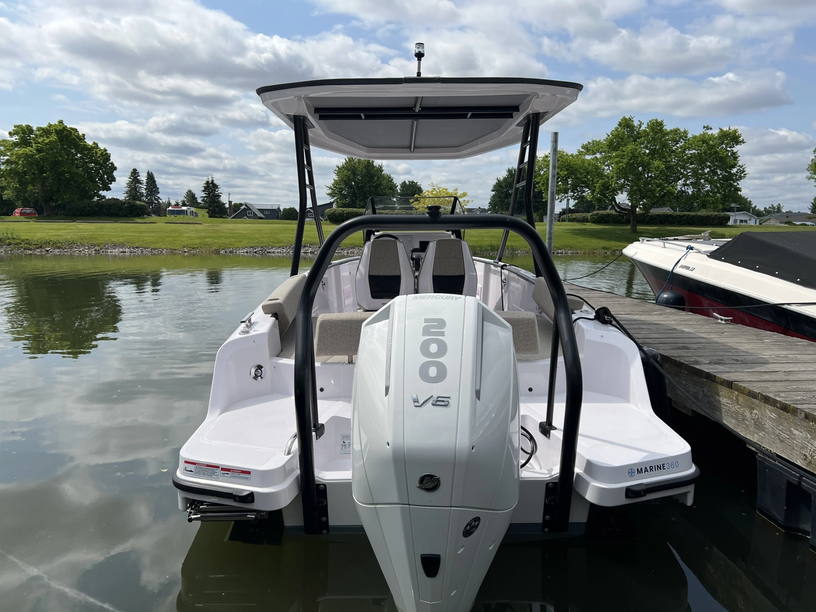 2024 Axopar 22 T-Top