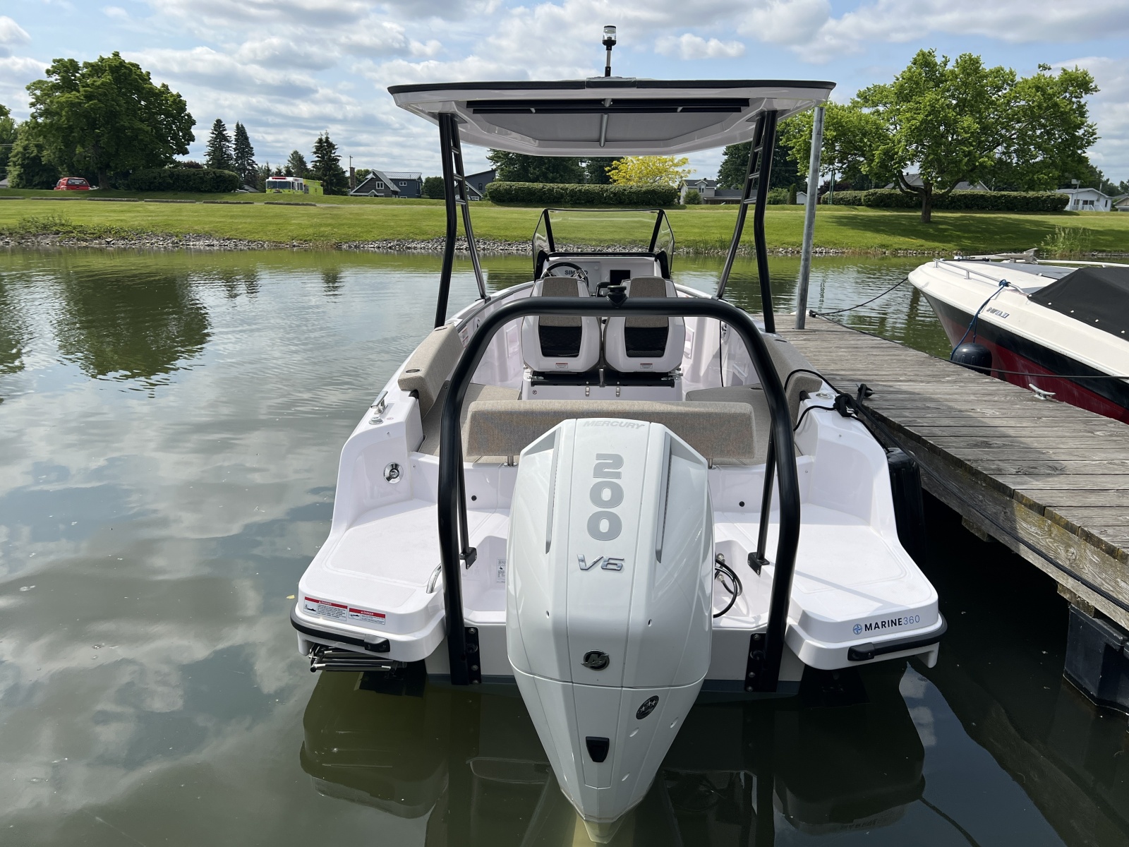 2024 Axopar 22 T-Top