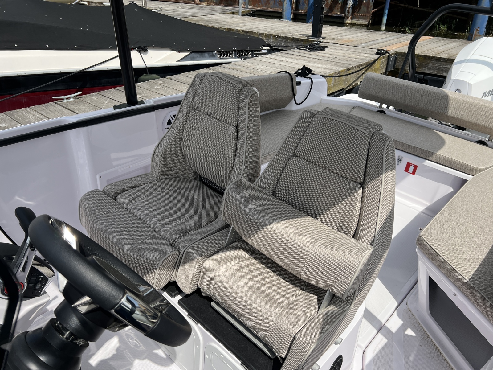 2024 Axopar 22 T-Top