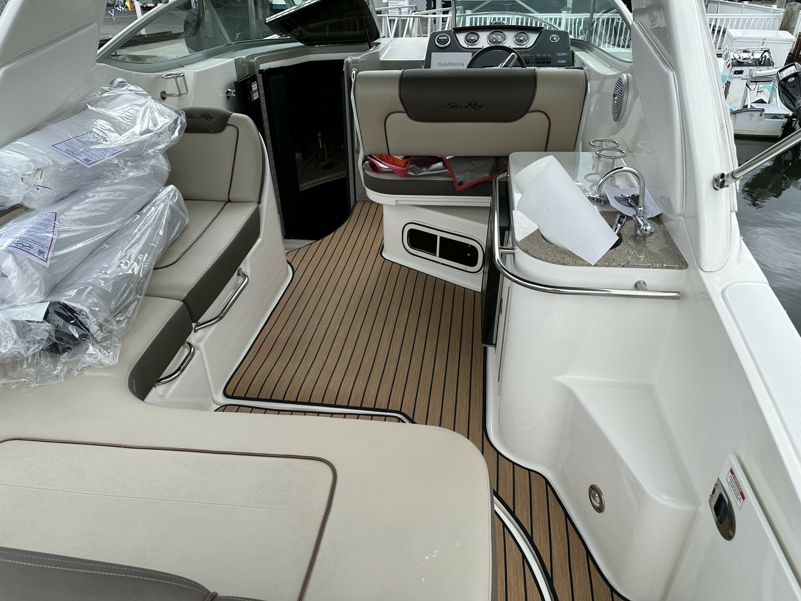 2015 Sea Ray 280 Sundancer