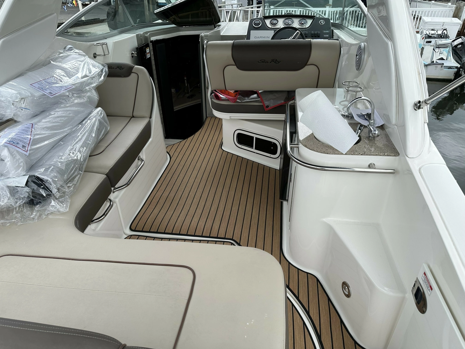 2015 Sea Ray 280 Sundancer