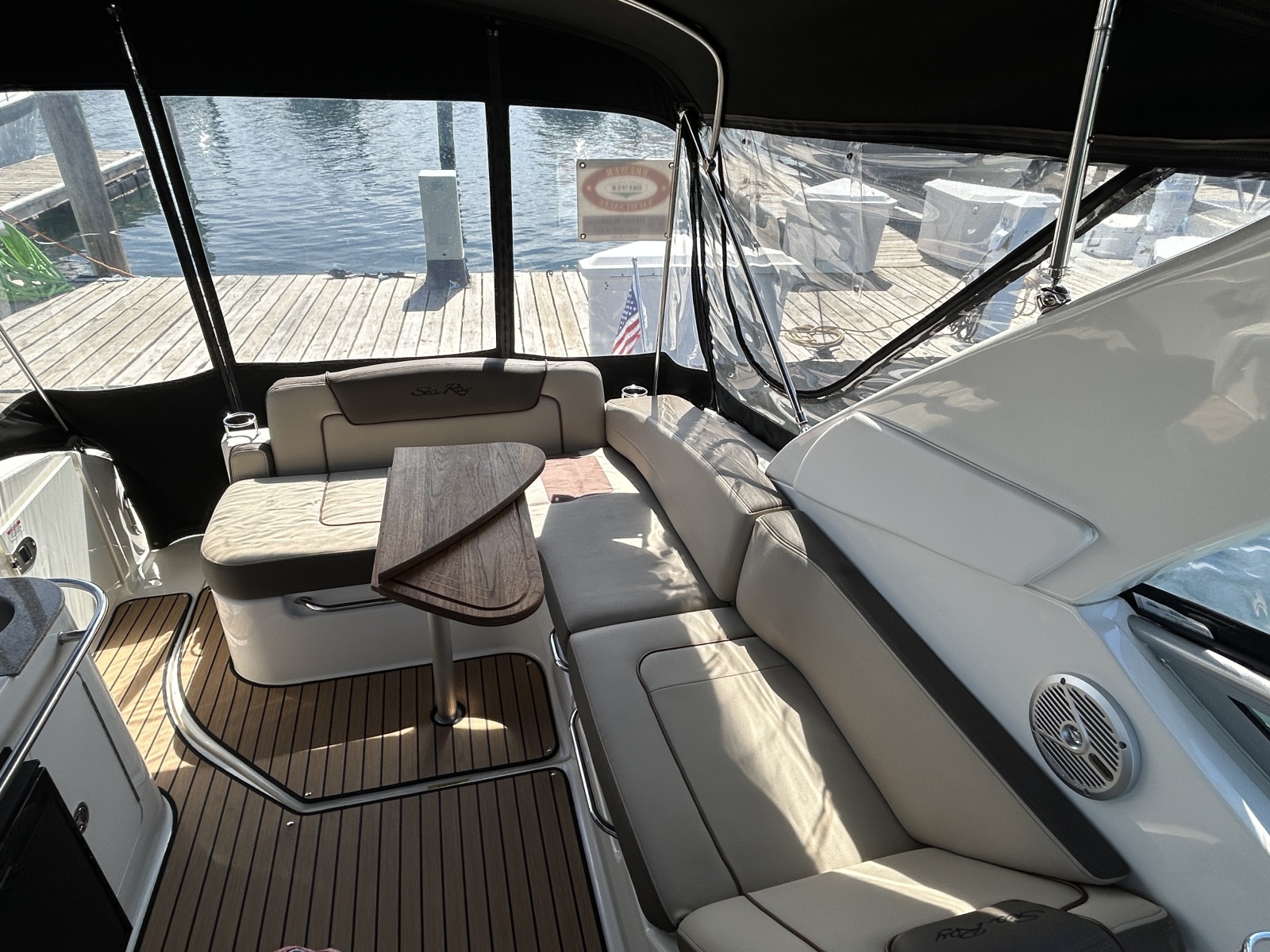 2015 Sea Ray 280 Sundancer
