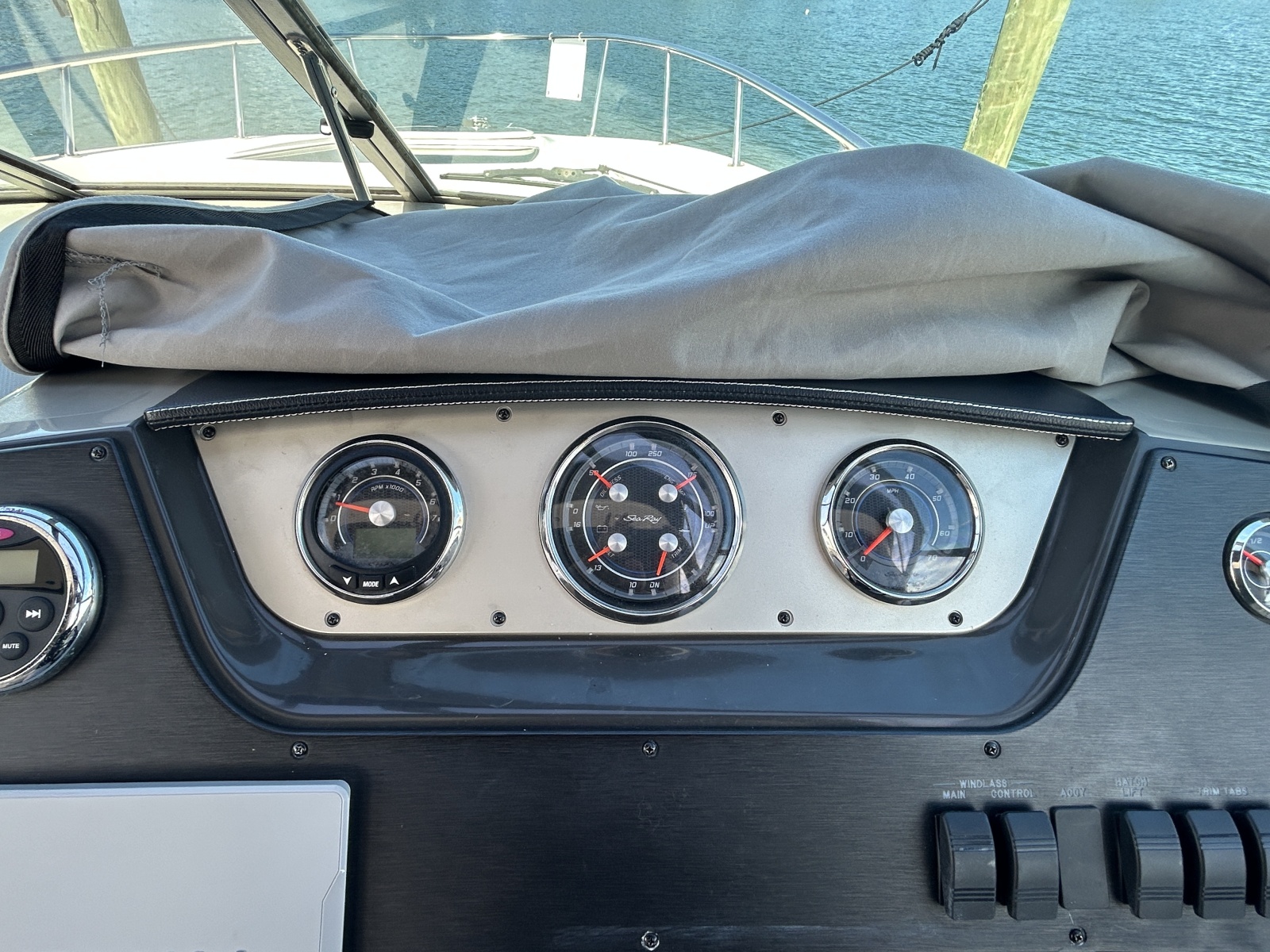 2015 Sea Ray 280 Sundancer