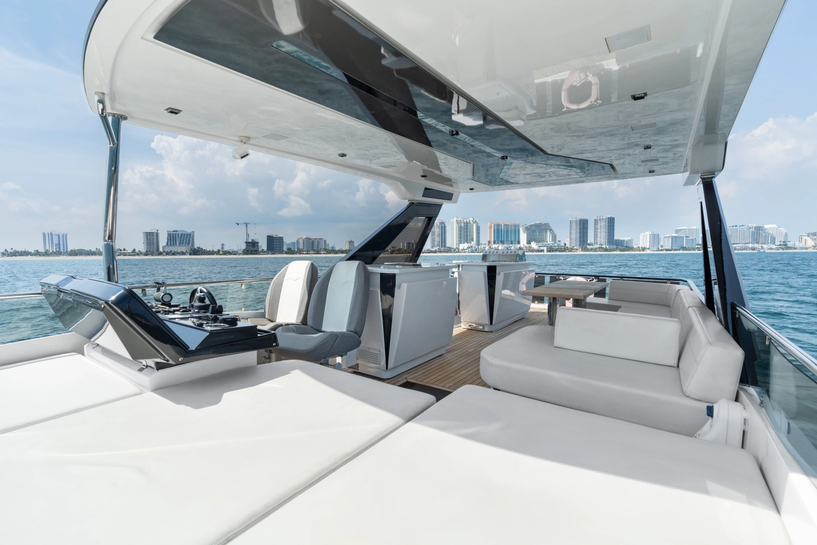 2023 Aicon 66 Vivere