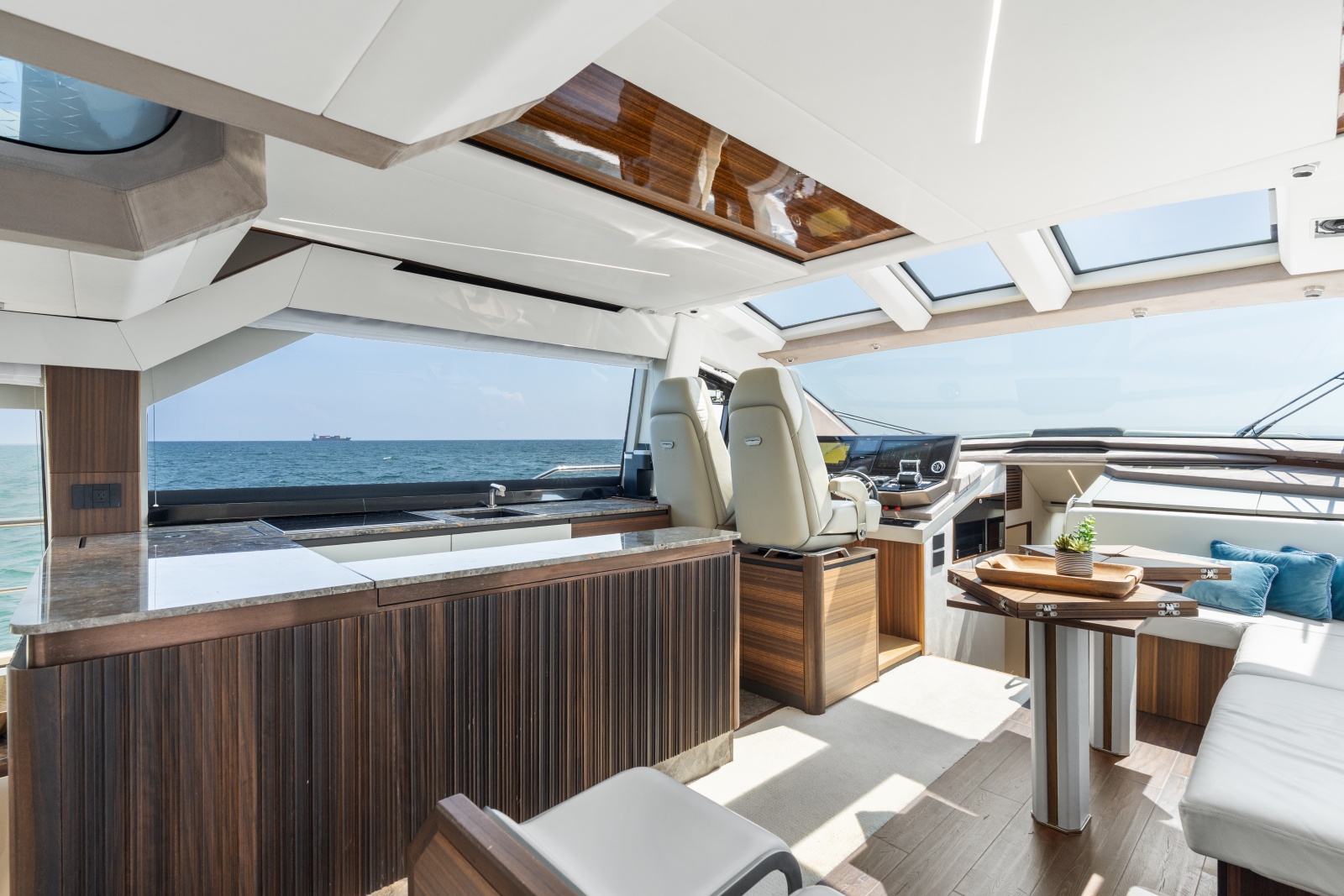 2023 Aicon 66 Vivere