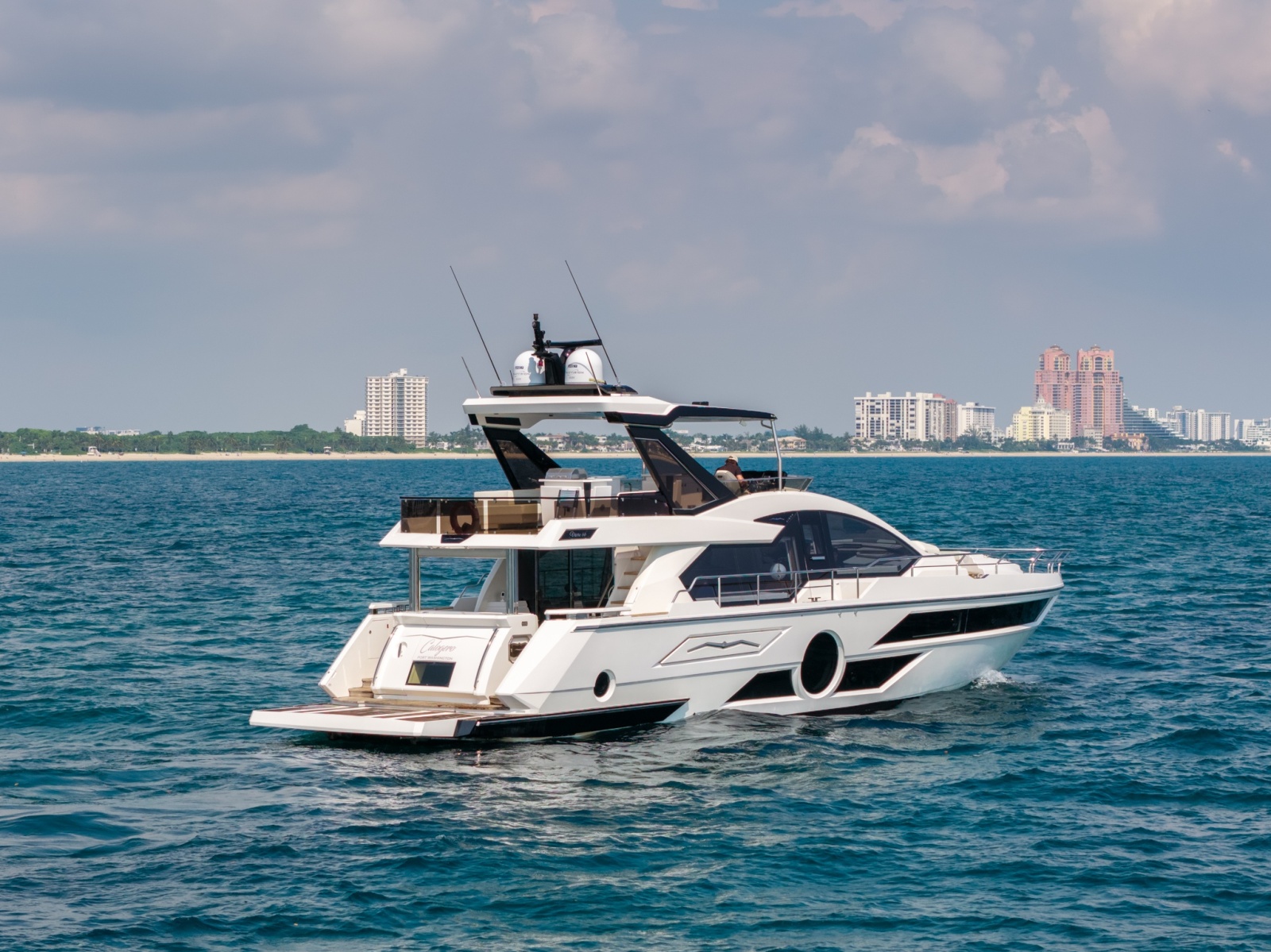 2023 Aicon 66 Vivere