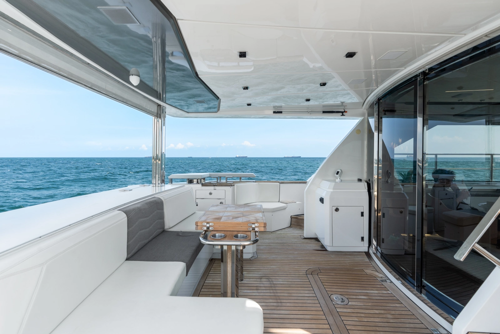 2023 Aicon 66 Vivere