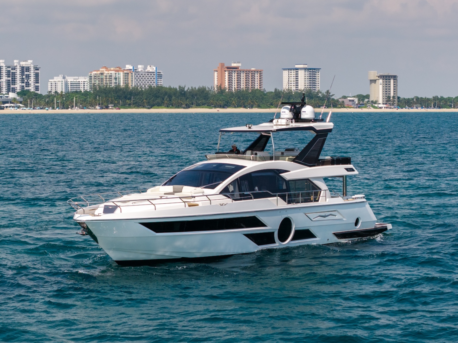 2023 Aicon 66 Vivere