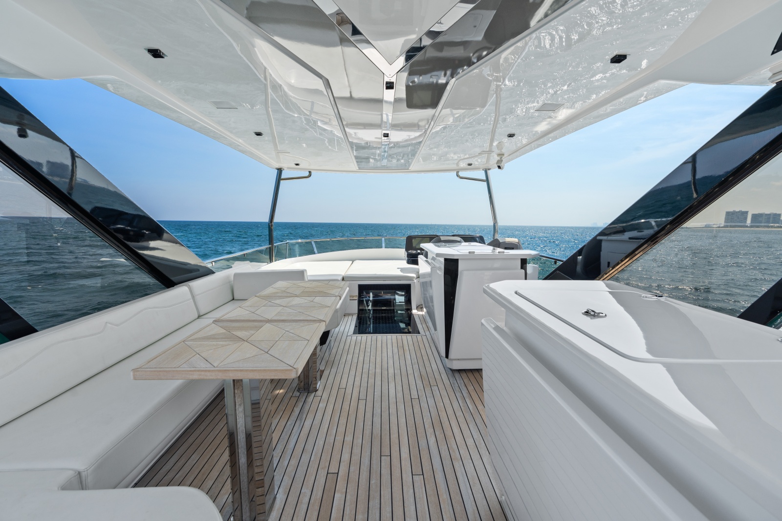 2023 Aicon 66 Vivere