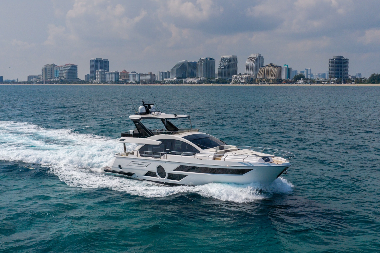 2023 Aicon 66 Vivere