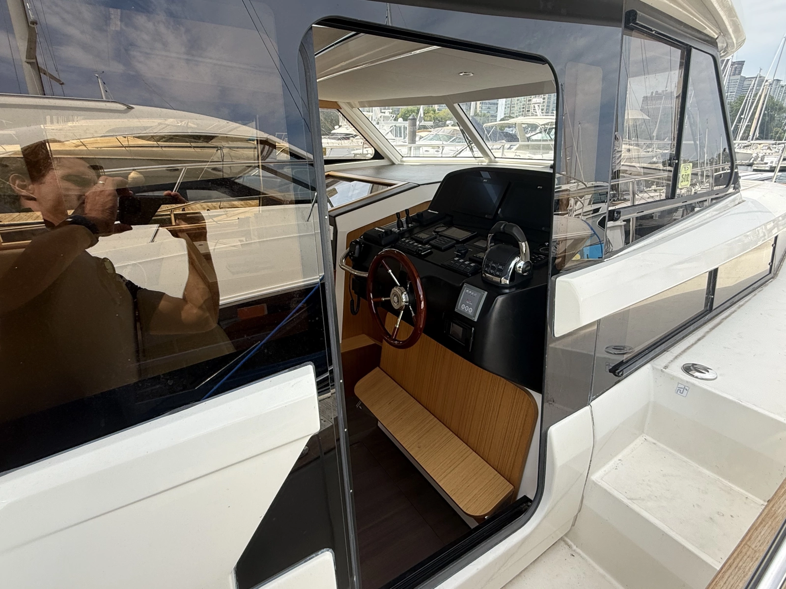 2021 Greenline 40 Hybrid