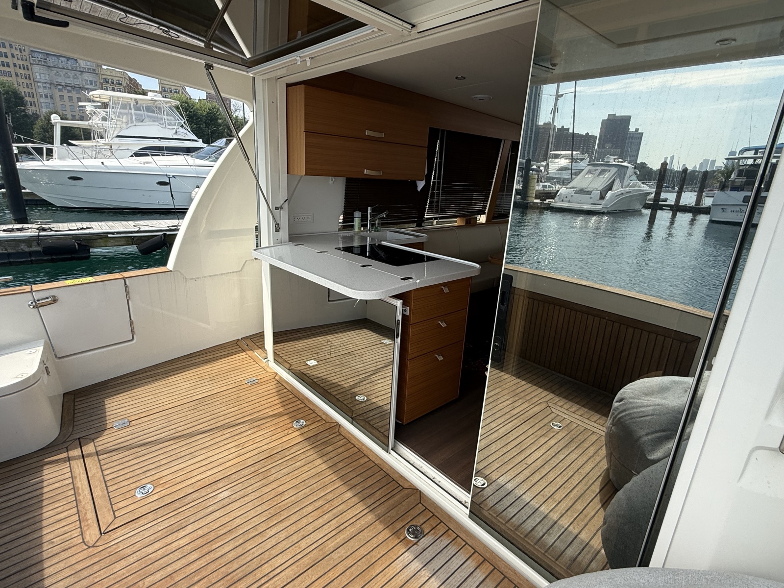 2021 Greenline 40 Hybrid