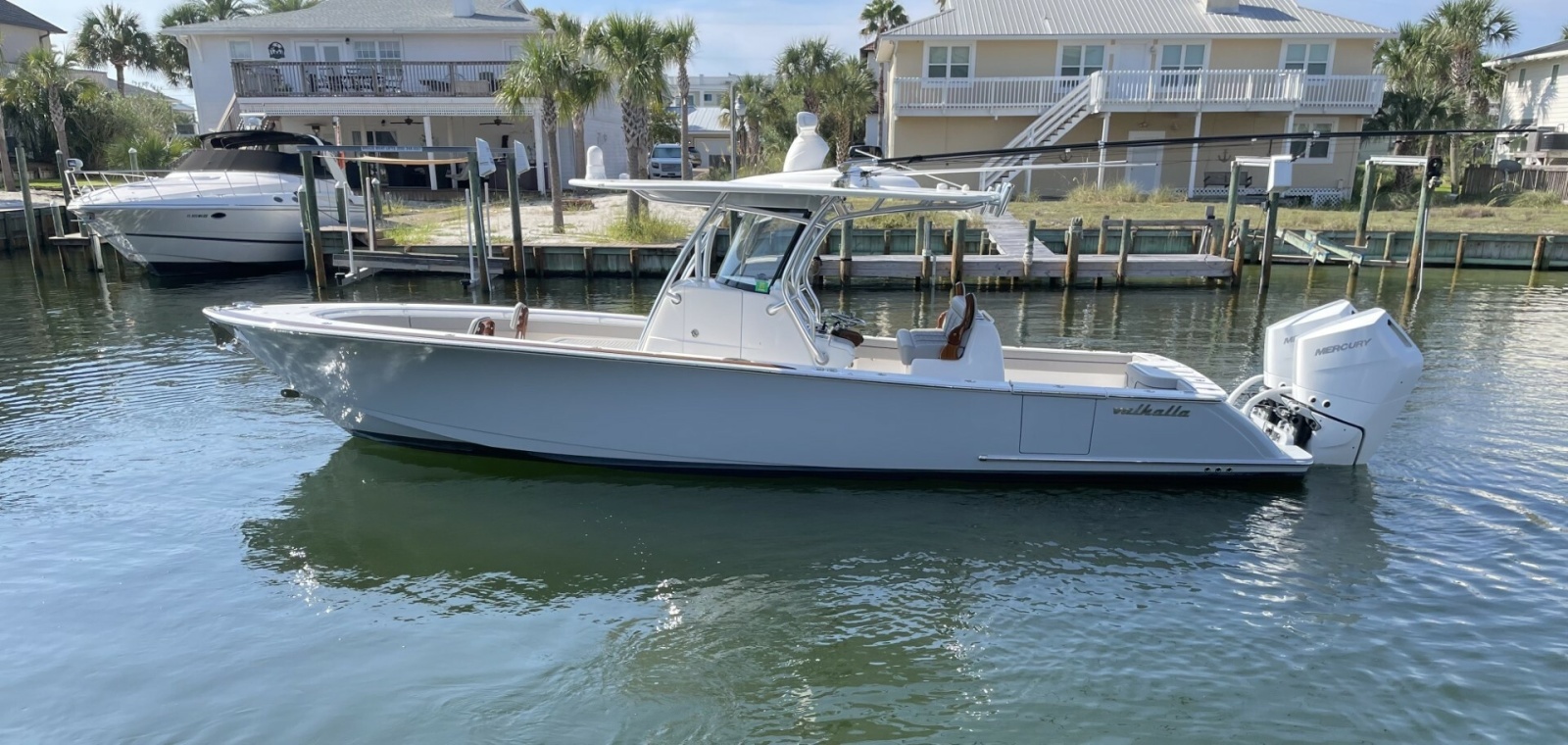Valhalla 33 TORO - Exterior