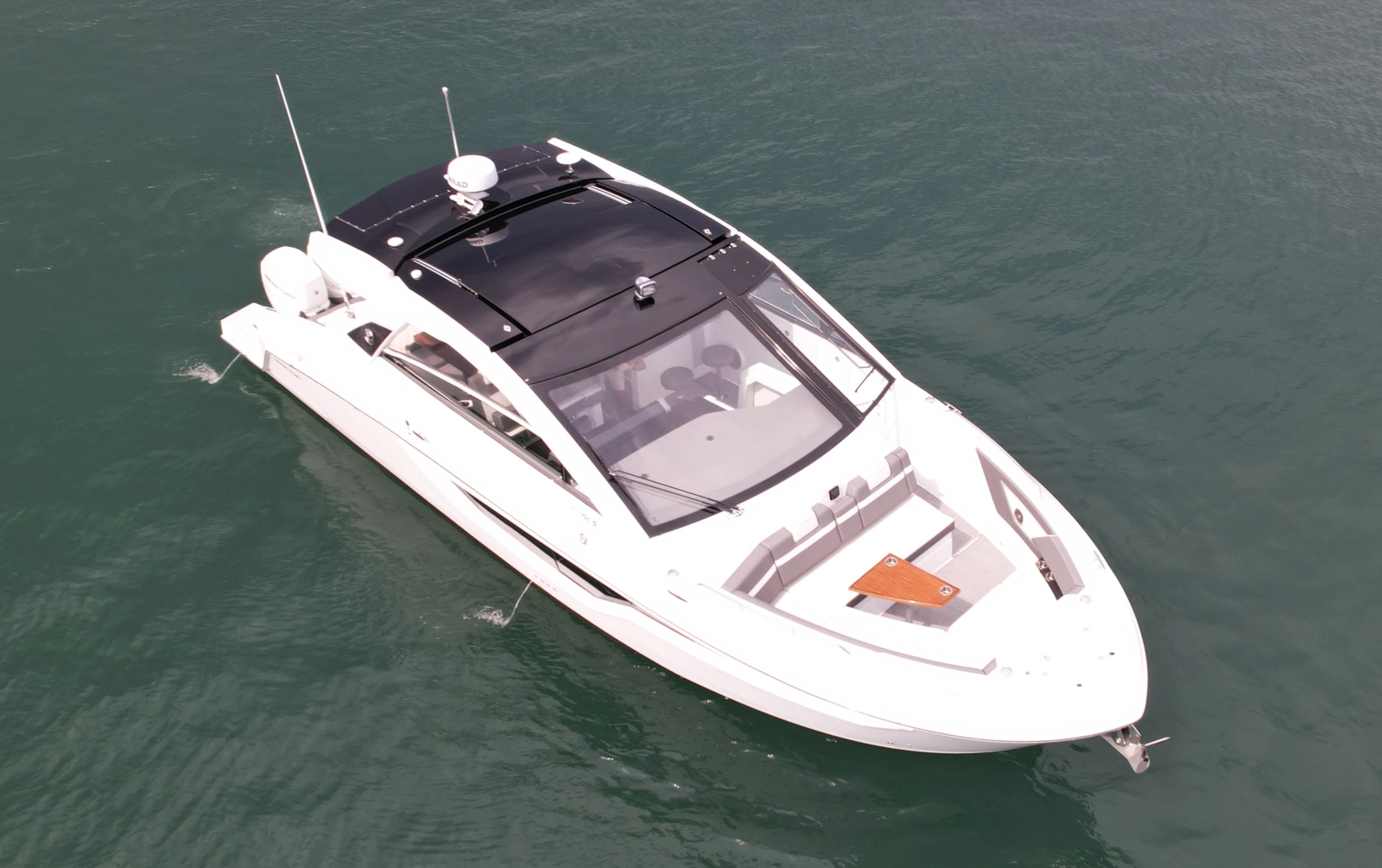 2021 Cruisers Yachts 42 GLS OB