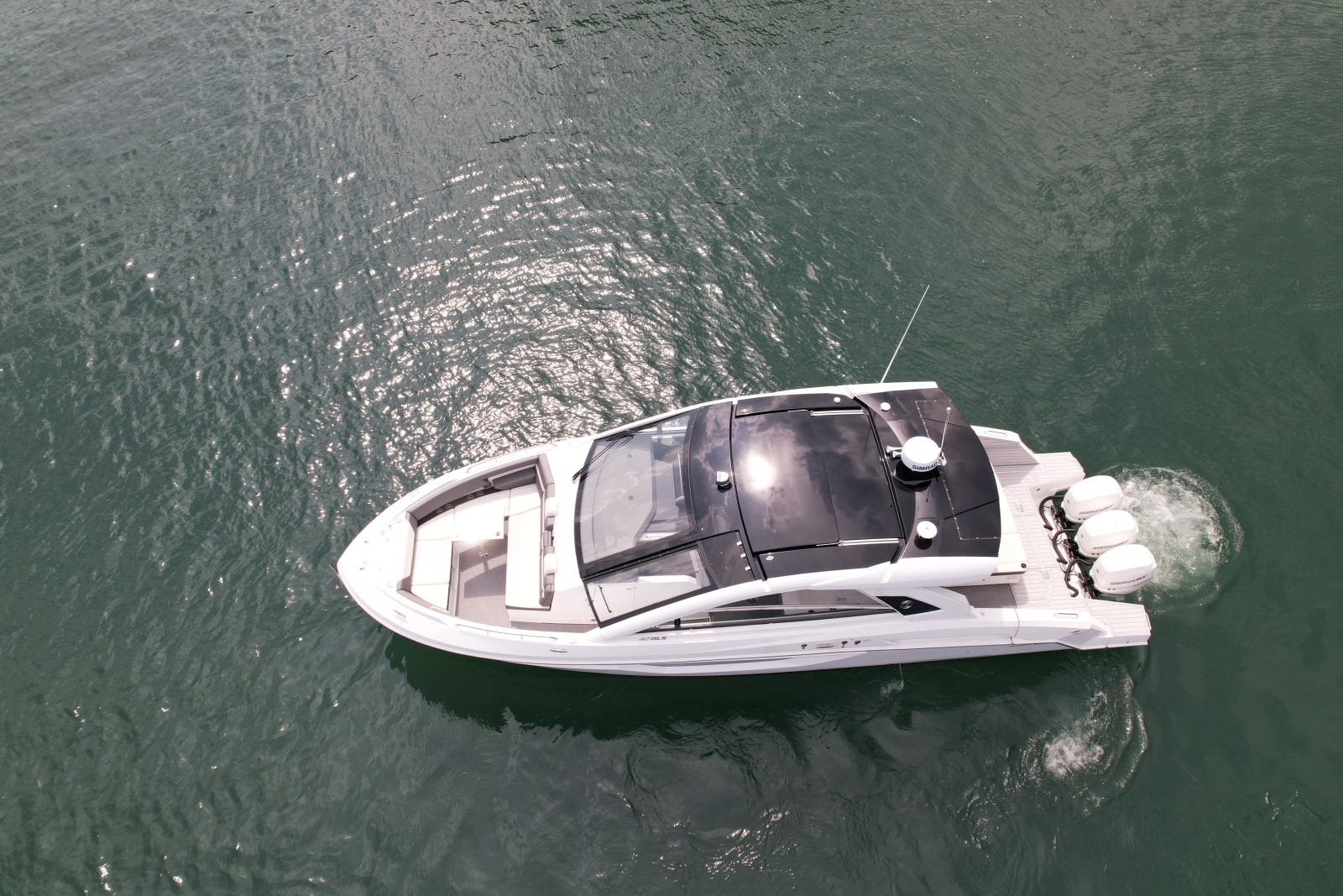 2021 Cruisers Yachts 42 GLS OB