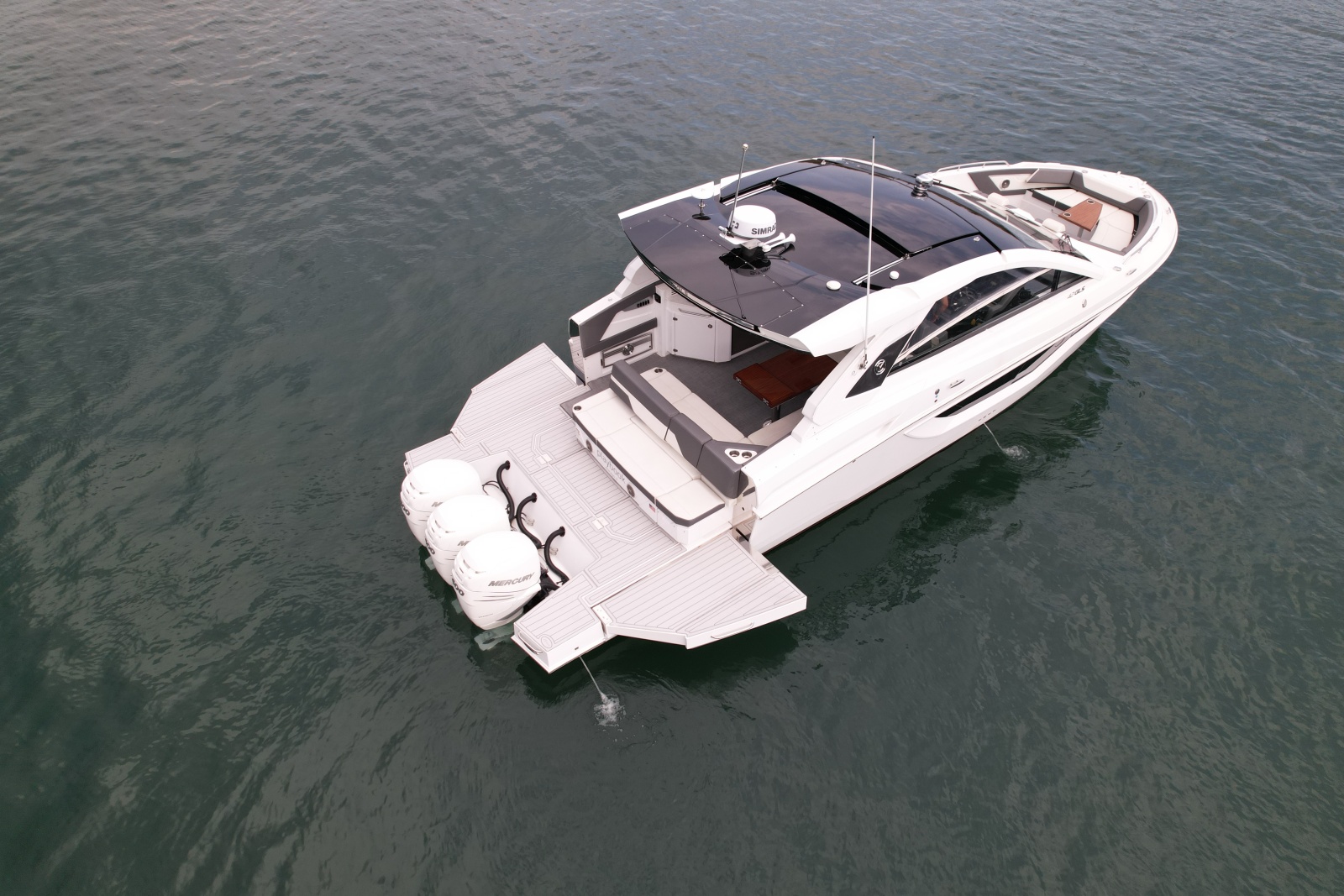 2021 Cruisers Yachts 42 GLS OB