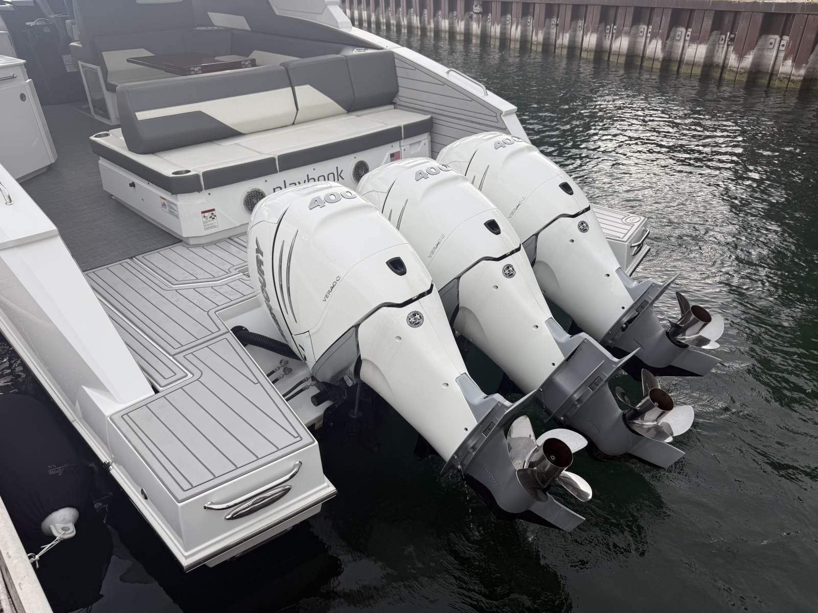 2021 Cruisers Yachts 42 GLS OB