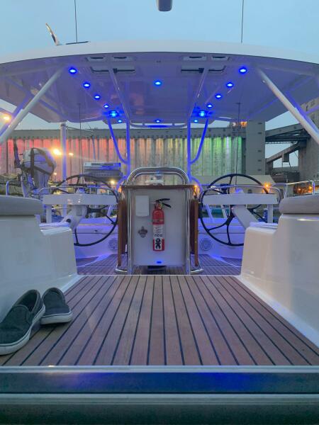 2012 Jeanneau Yacht 57