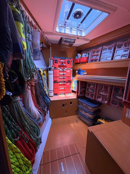 2012 Jeanneau Yacht 57