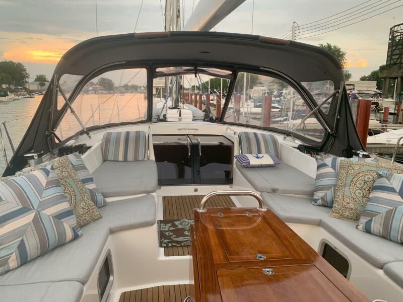 2012 Jeanneau Yacht 57