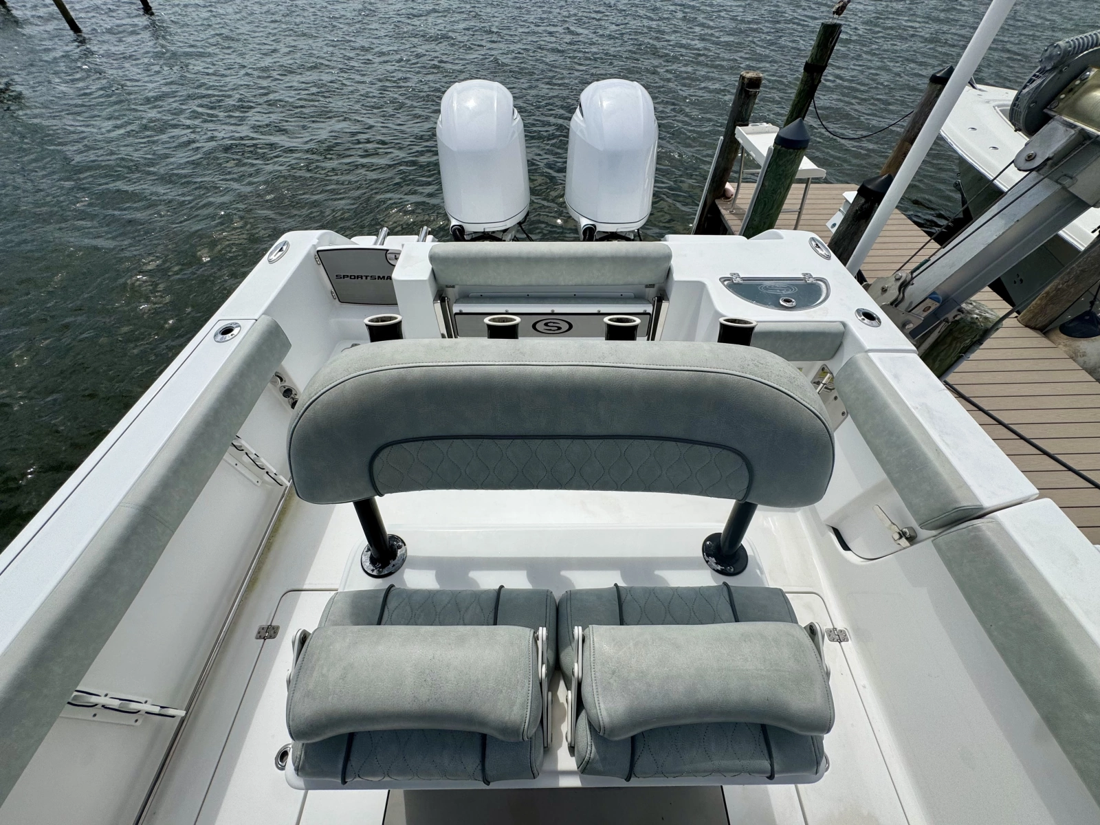 25ft Sportsman Yacht For Sale