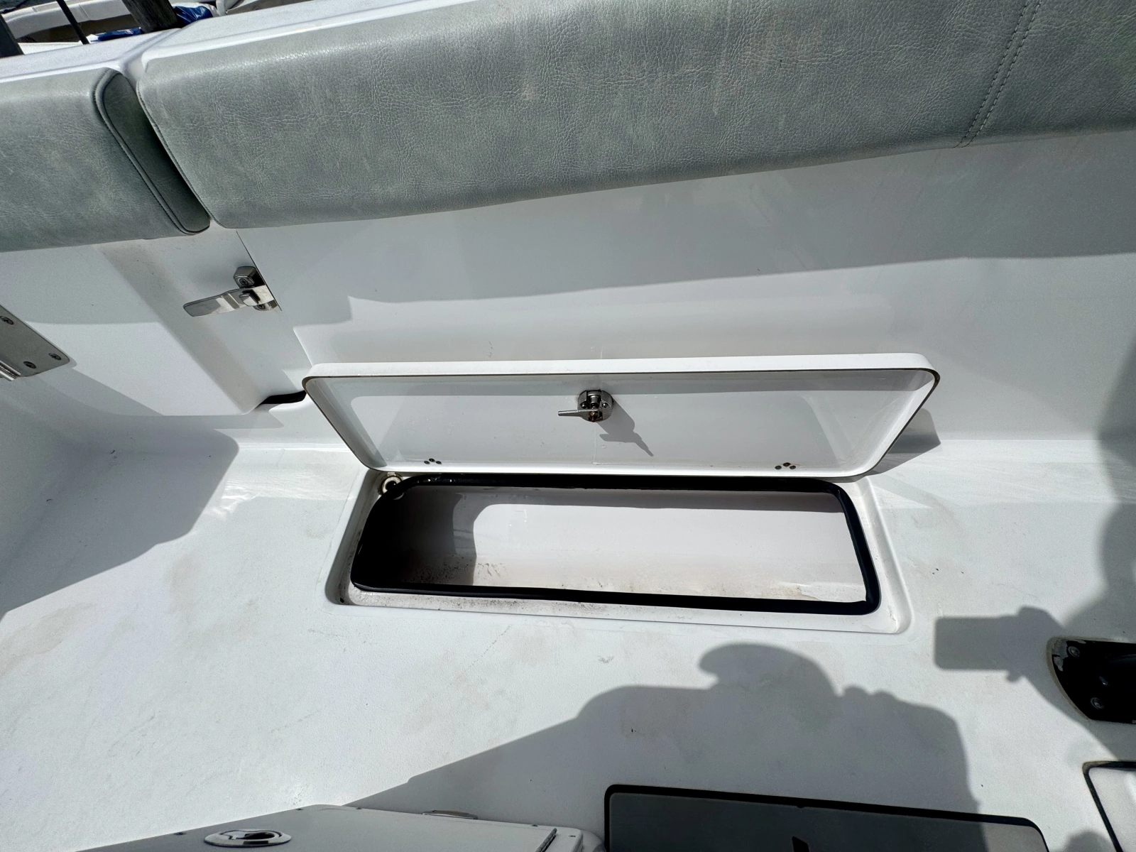 25ft Sportsman Yacht For Sale