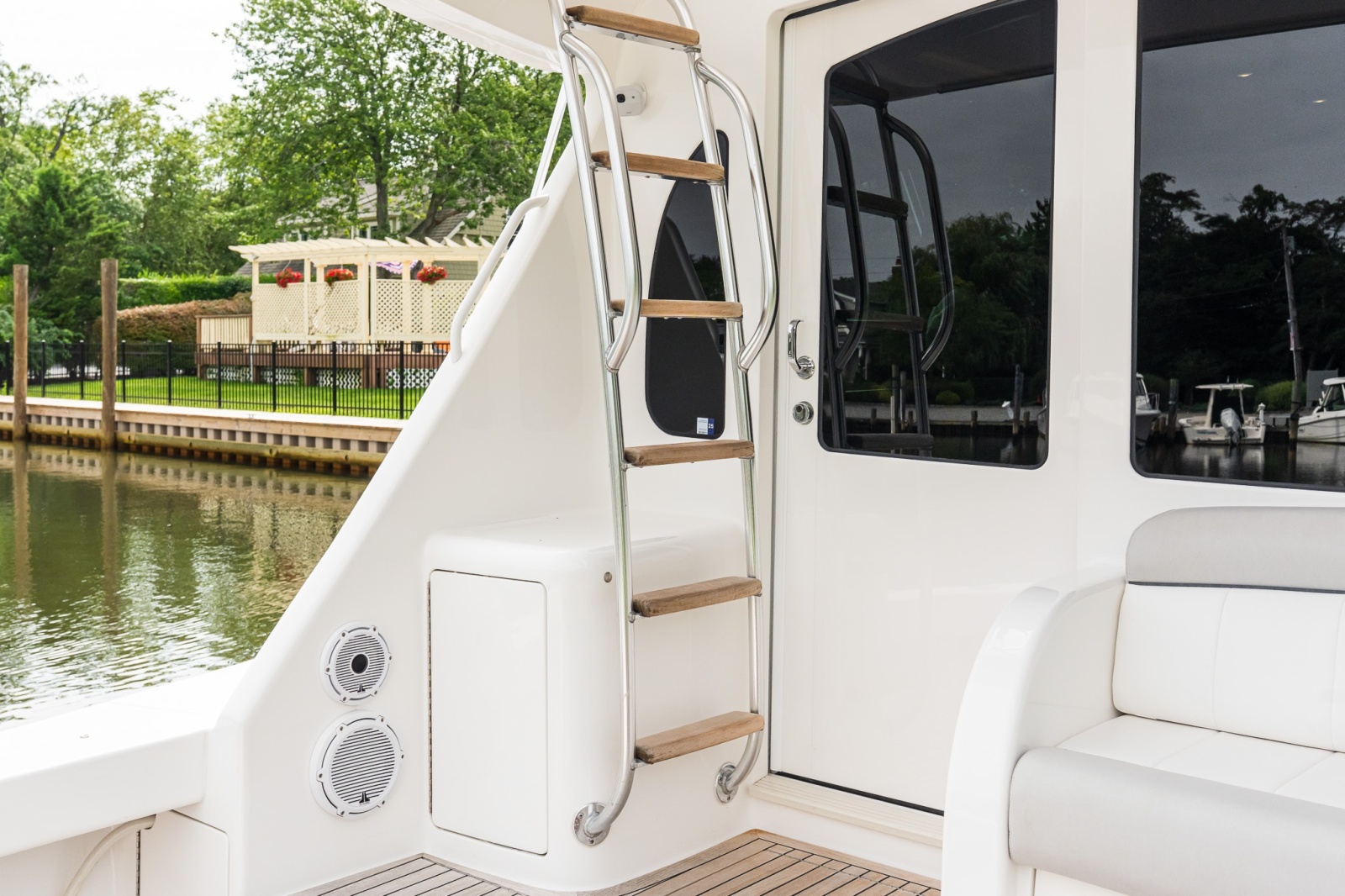2022 Viking 48C