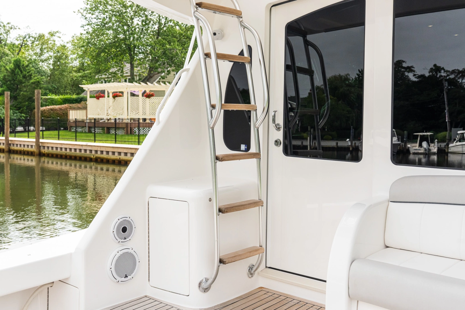 2022 Viking 48C