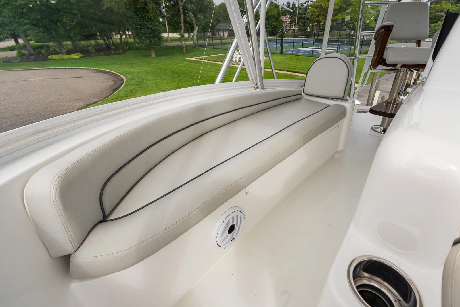 2022 Viking 48 Convertible
