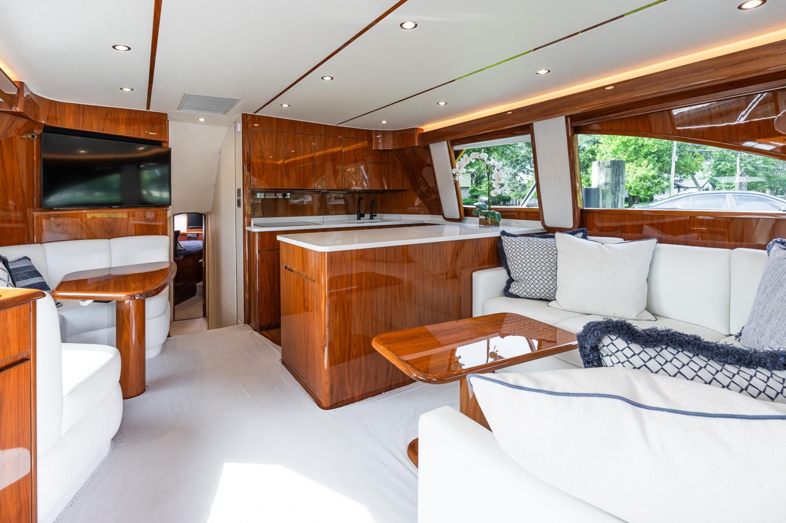 2022 Viking 48C