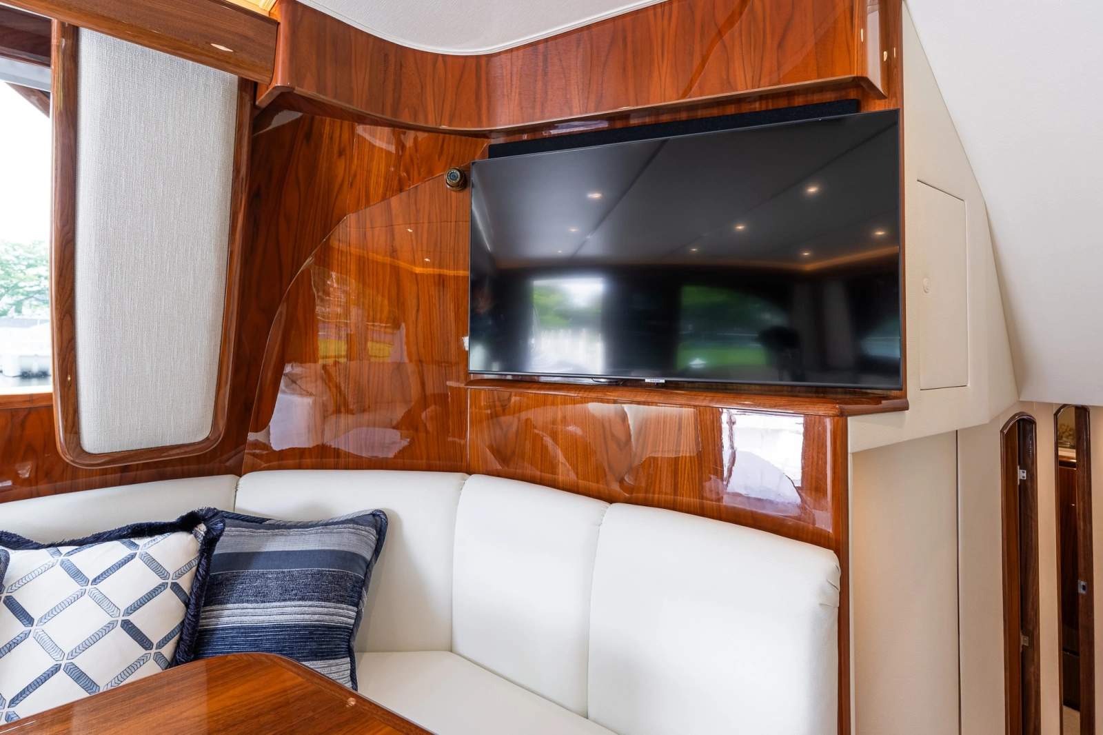 2022 Viking 48C