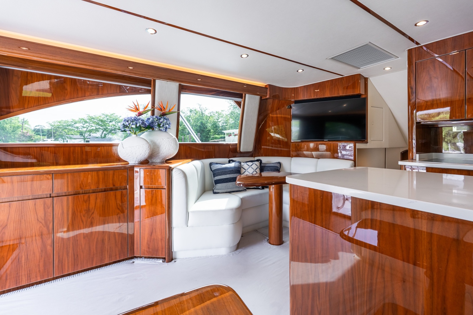 2022 Viking 48C