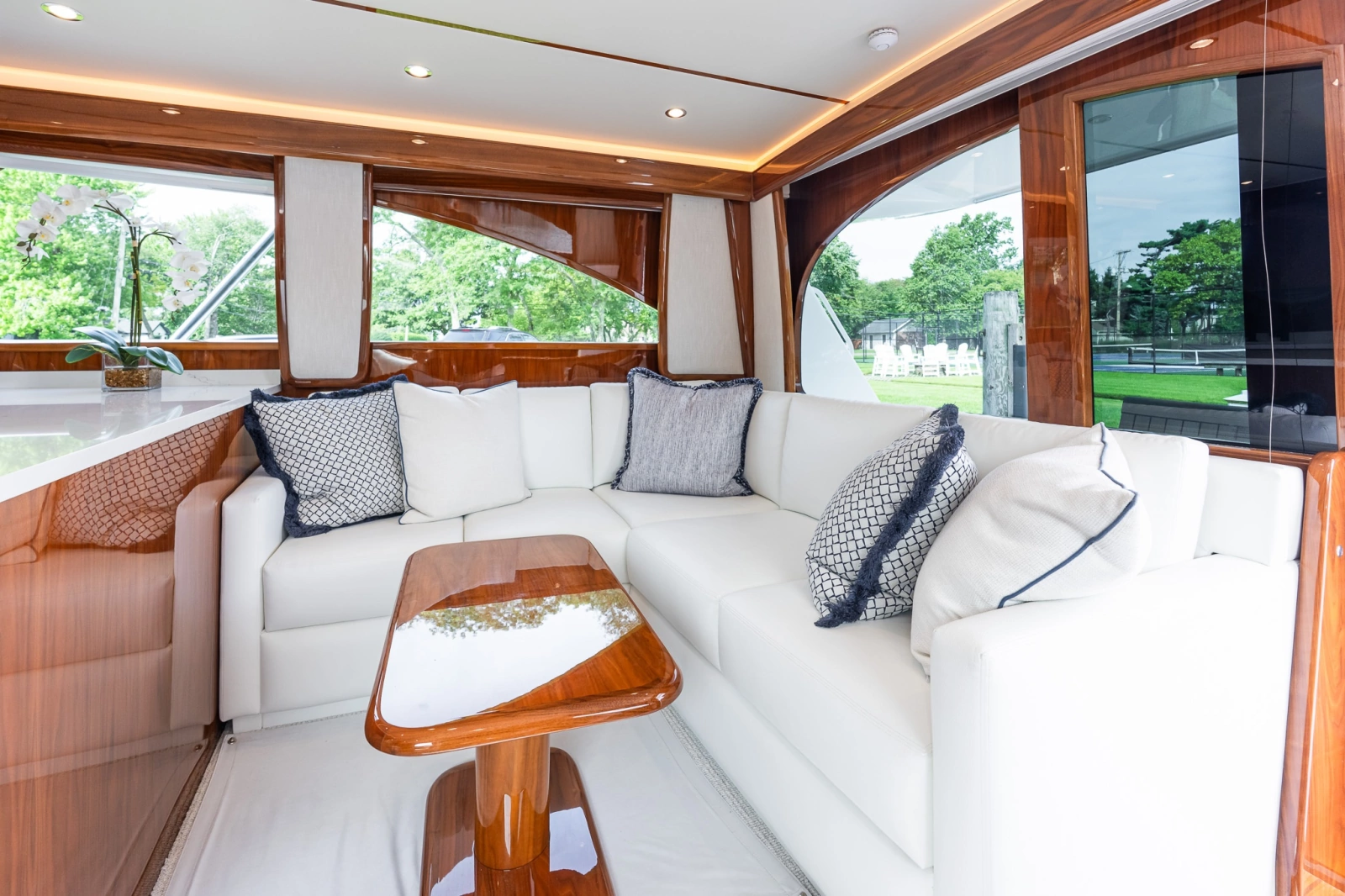 2022 Viking 48C
