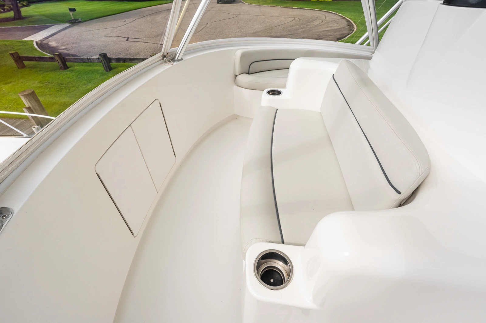 2022 Viking 48 Convertible