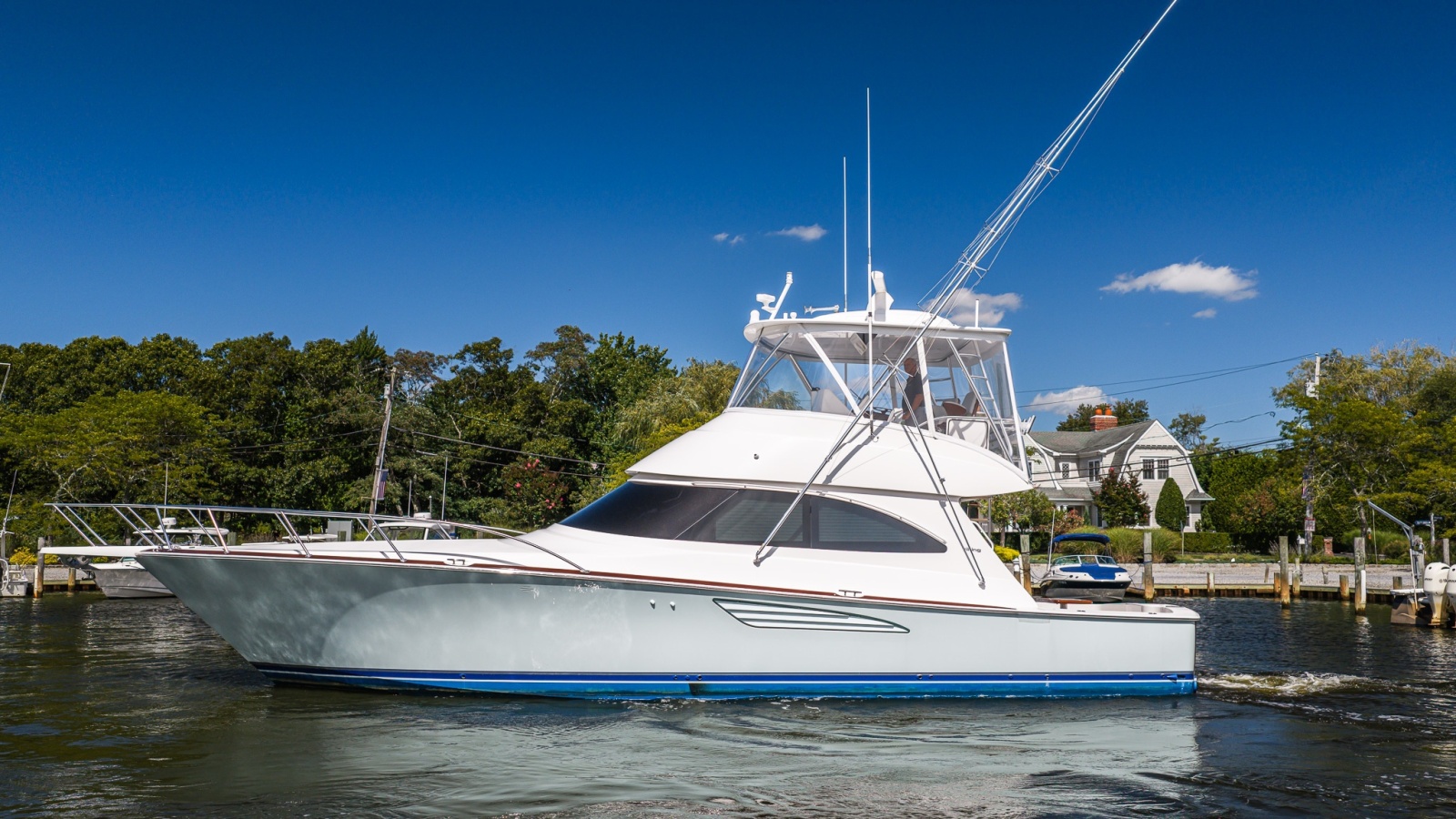 2022 Viking 48 Convertible