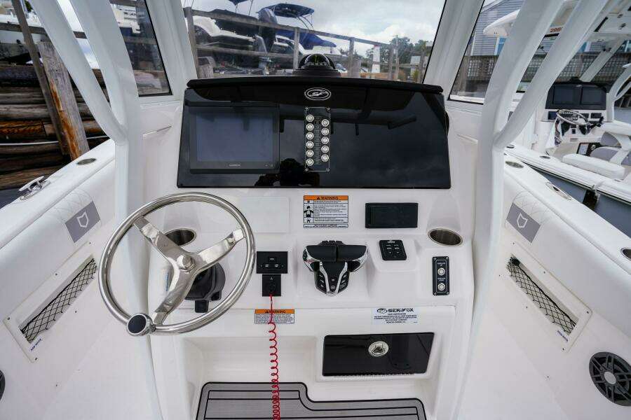 26ft Sea Fox Yacht For Sale
