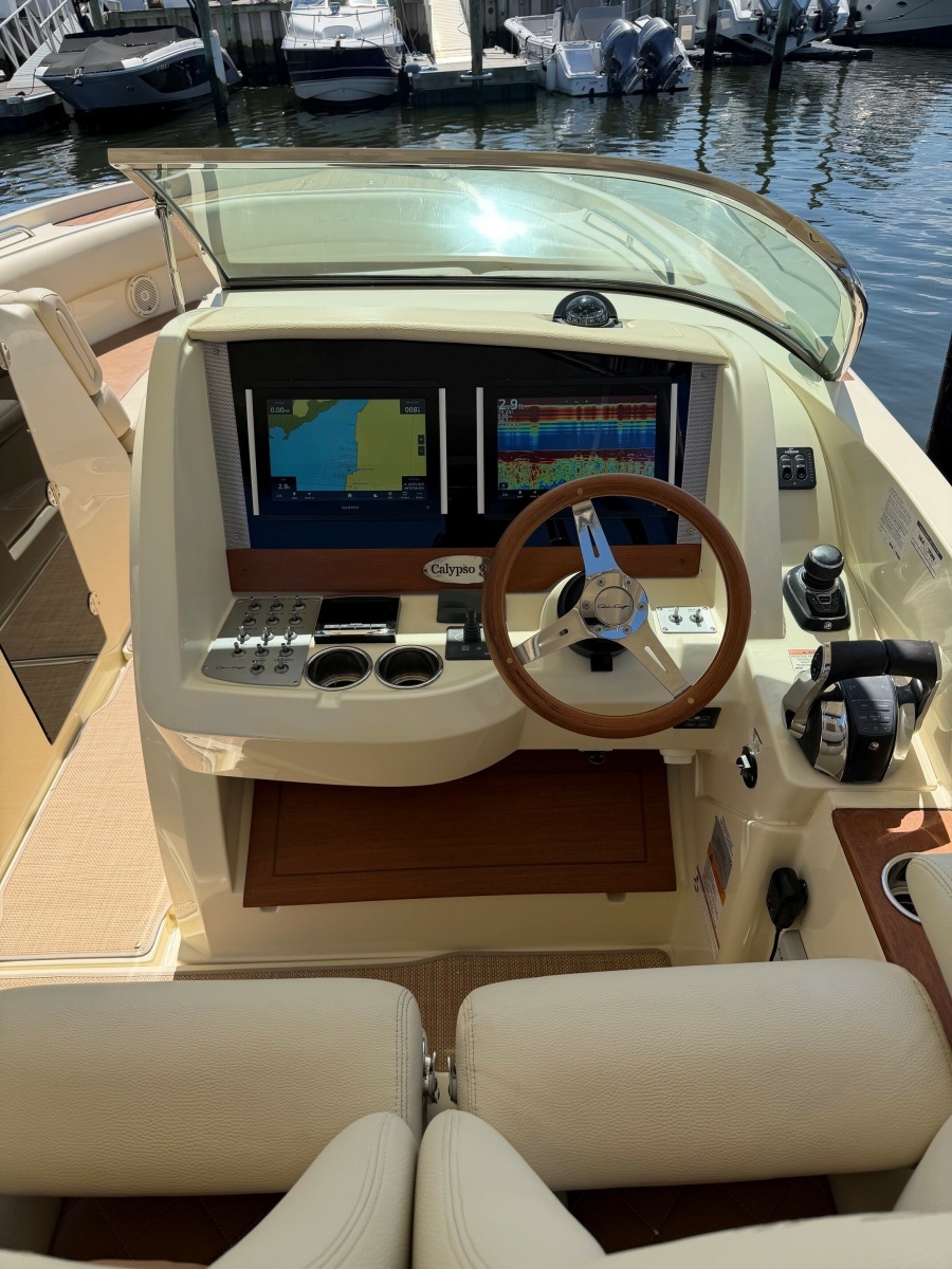 2018 Chris-Craft Calypso 30